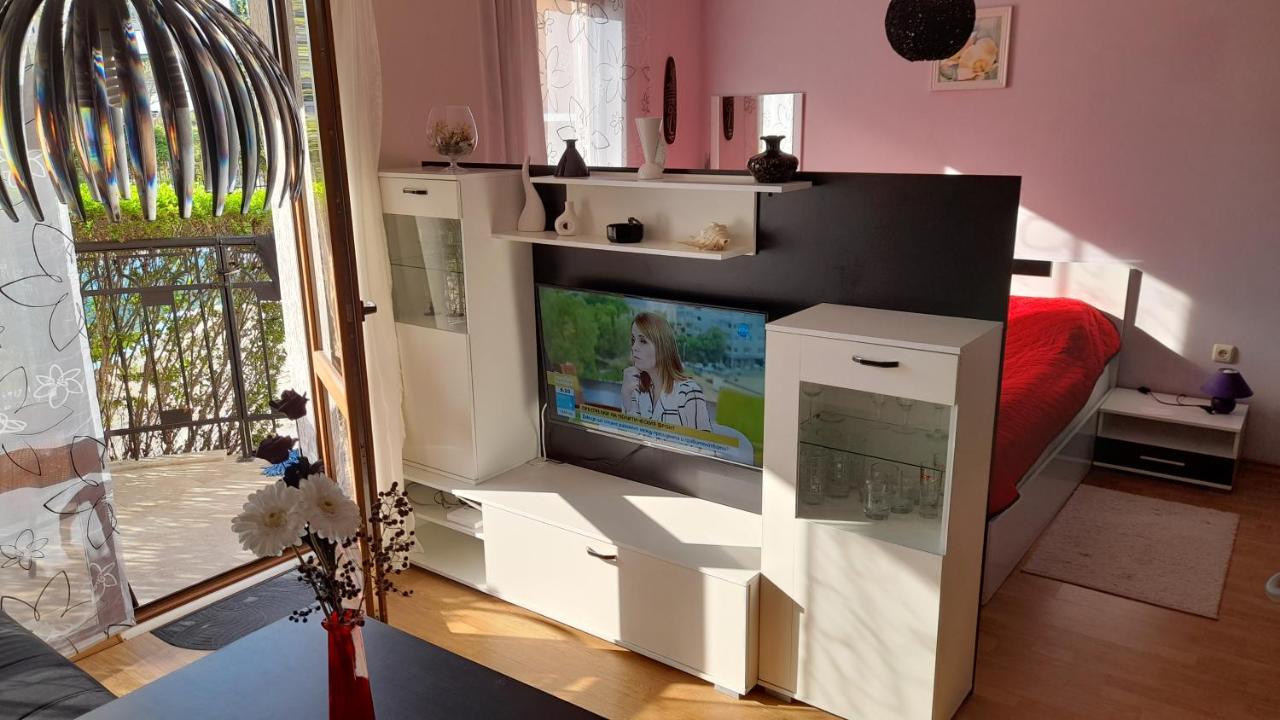 Alex Deluxe Apartments Slântsjev Brjag Eksteriør bilde